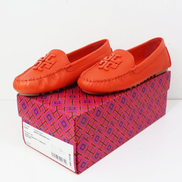 Tory Burch Shoes - NWT Tory Burch Lowell 2 Driver Loafer Tumbled Leather Slip On Spicy Orange 5.5